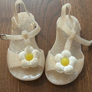 Size toddler 7 sandals